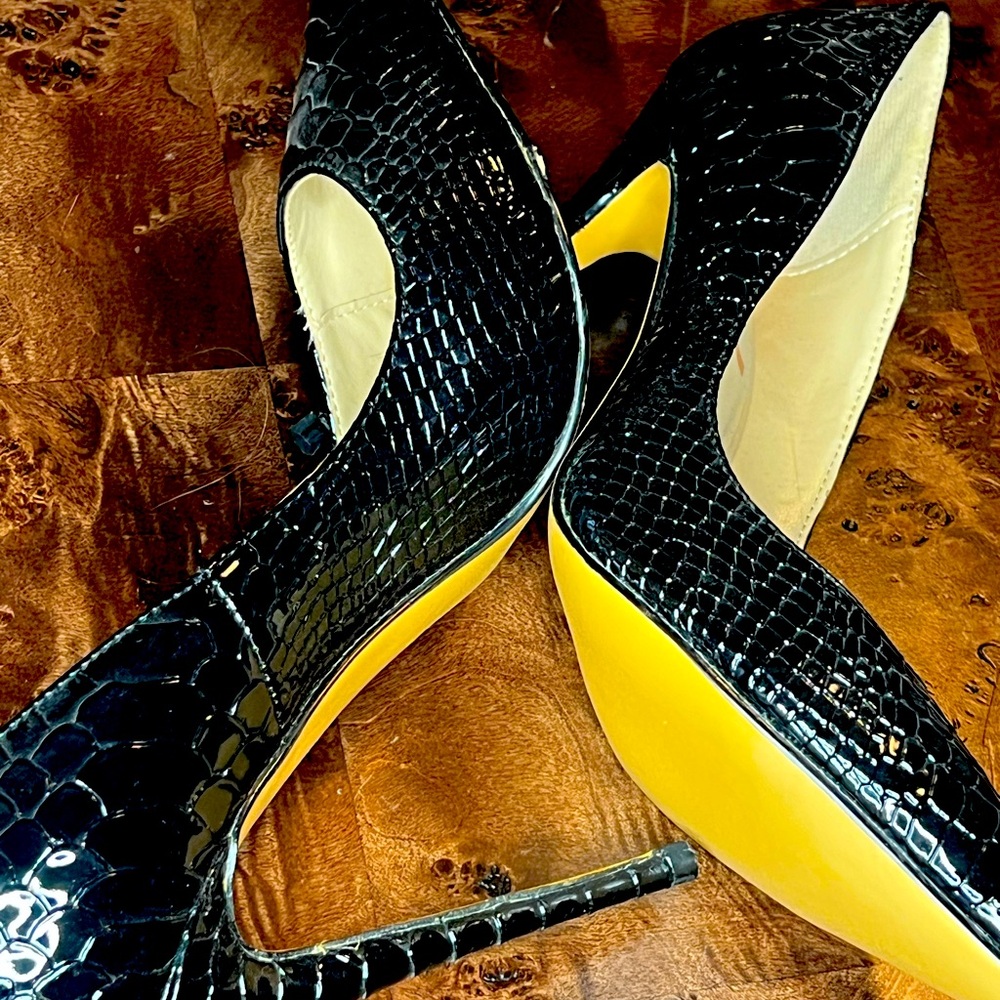 New ~ Black Snake Patent Leather Stiletto~Size 8